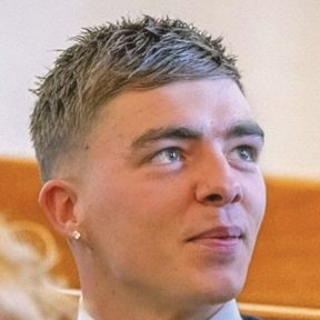 Kial head and shoulders small for website